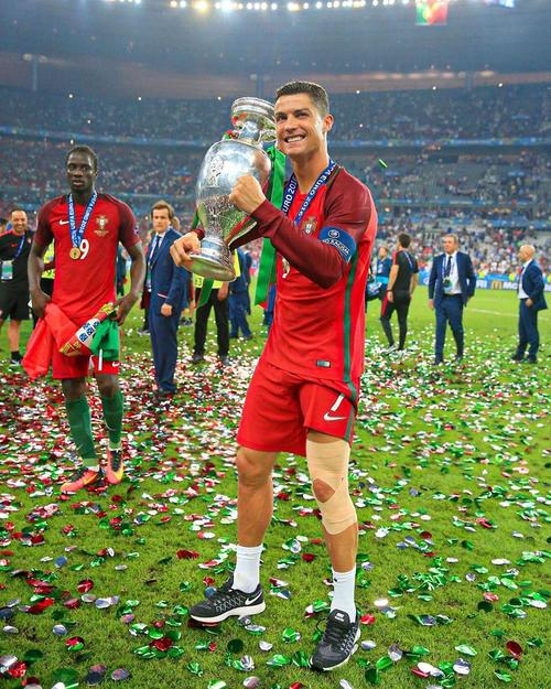 穆帅：我们发现的问题阿贾克斯都发现了，他们会变得更强（穆里尼奥：阿贾克斯也洞悉我们的短板，他们会变得更强）