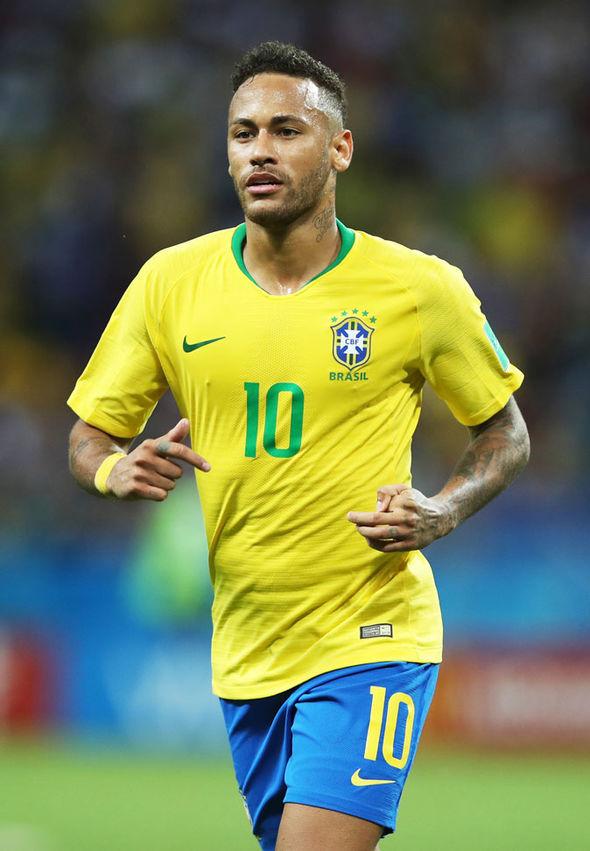 布冯：迈尼昂展现决定性作用，想夺冠的球队必须要有这种门将（布冯：迈尼昂展现关键影响力，争冠球队离不开这种门将）