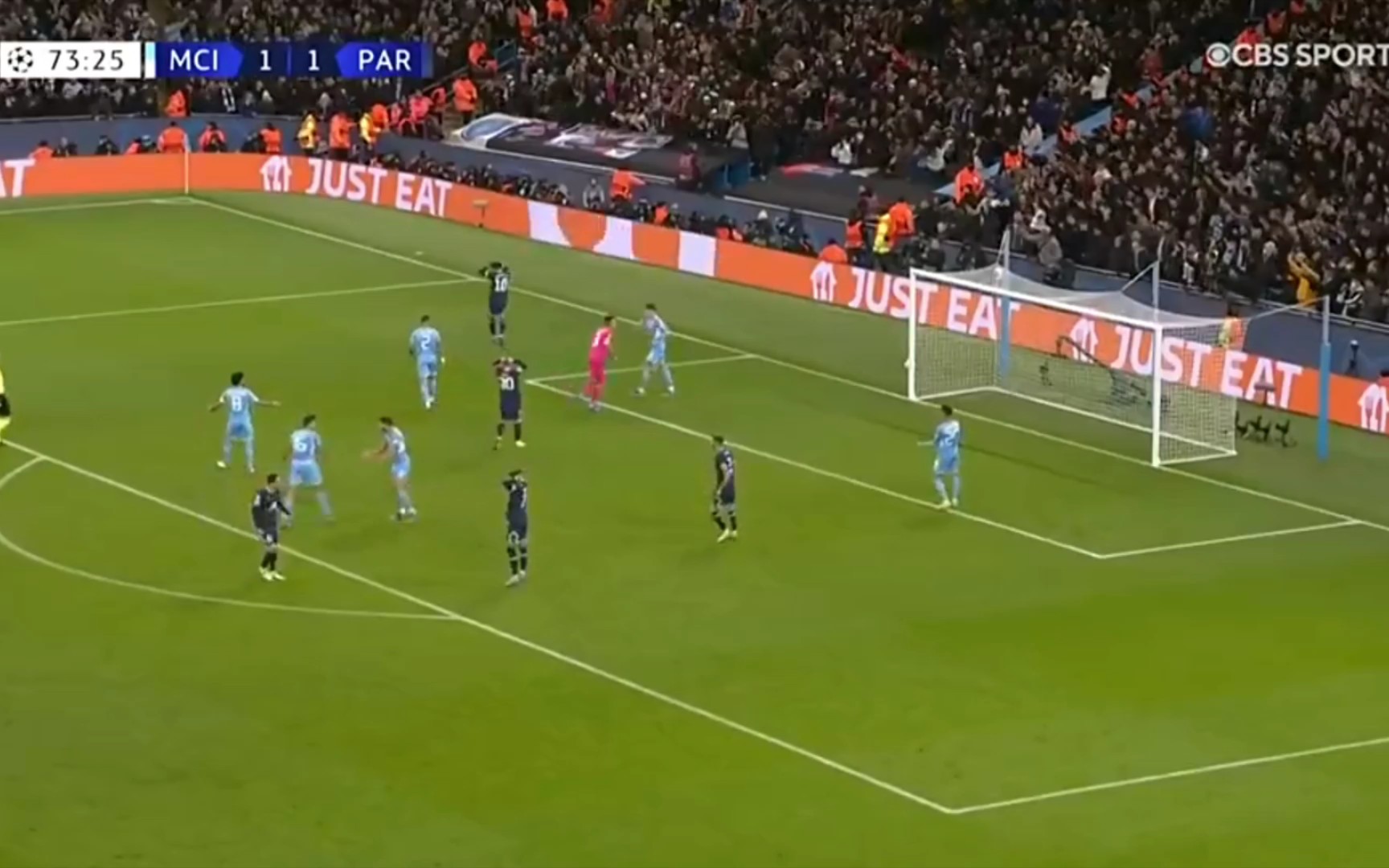 建队基石！武磊、颜骏凌等7人随海港四夺中超冠军（海港四夺中超，武磊、颜骏凌等7将成夺冠基石）