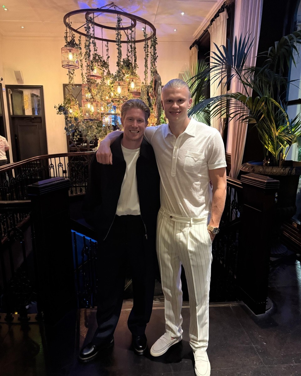 朱婷官宣续约科内利亚诺！继续效力意甲联赛，中国女排多人留洋（朱婷正式续约科内利亚诺，继续征战意甲；中国女排多名球员留洋）